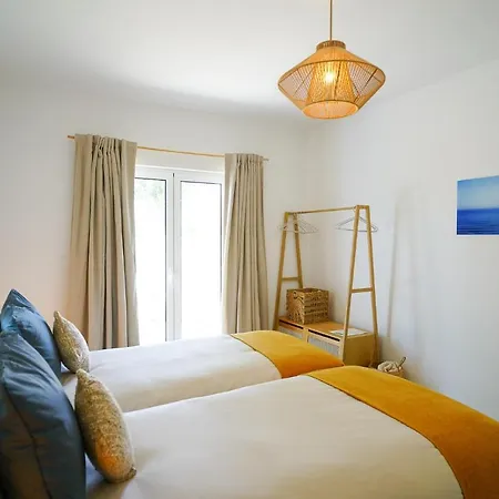 Lodge Birds Of Paradise - Boutique Surf Aljezur