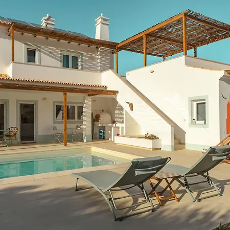 Birds Of Paradise - Boutique Surf *